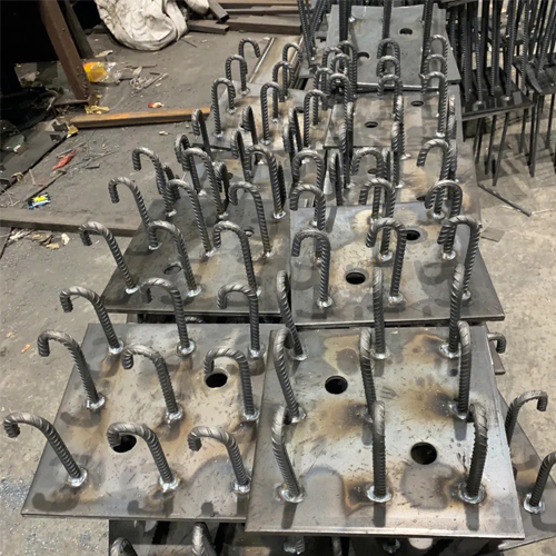 图纸中如何确定珠海预埋件的位置？